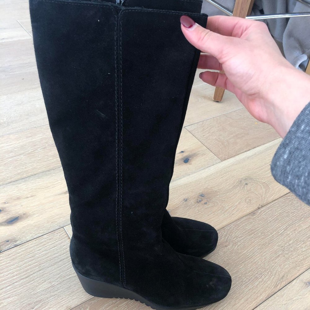 La Canadienne Gaby Waterproof Boots Size 6.5